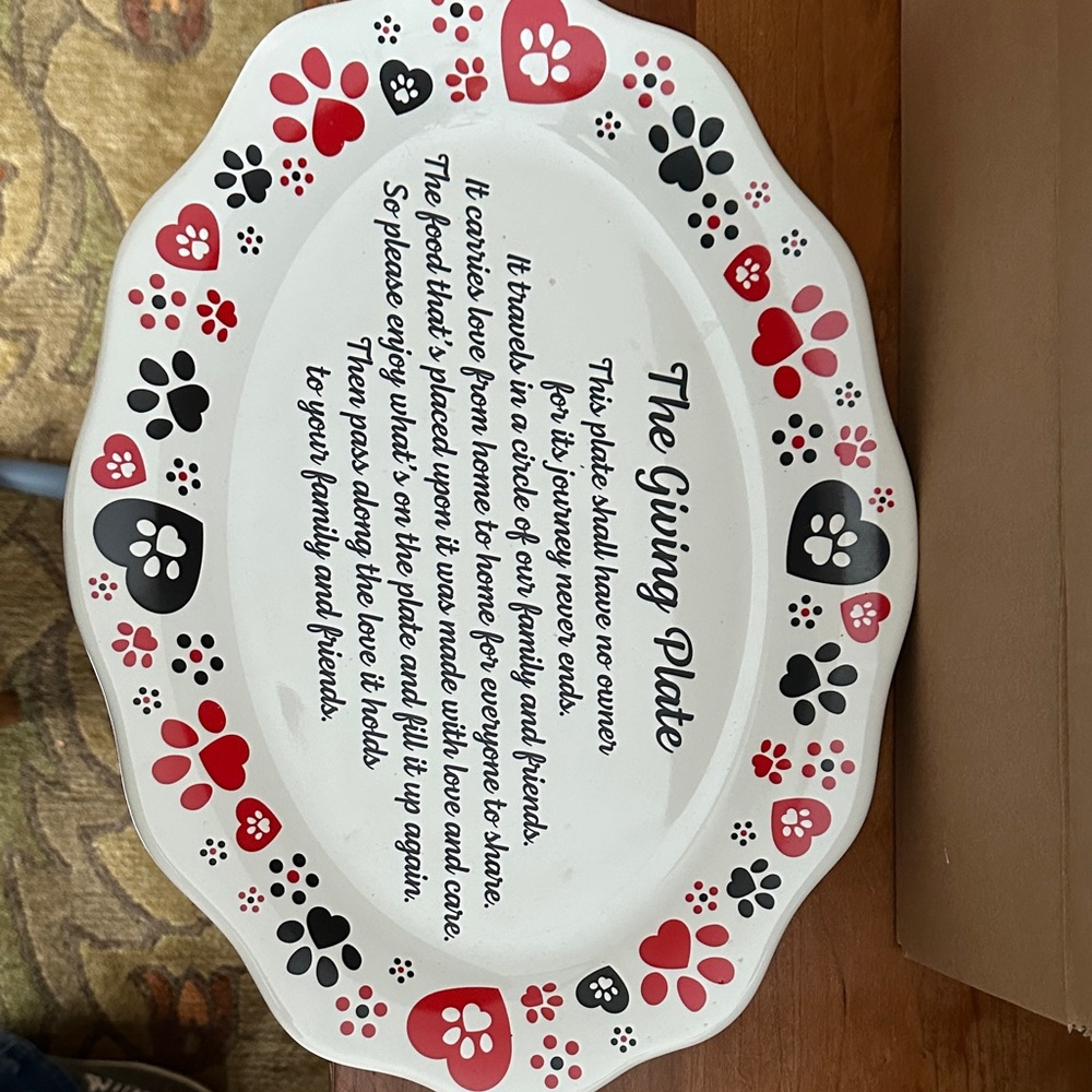 The Giving Plate with Paw Prints
